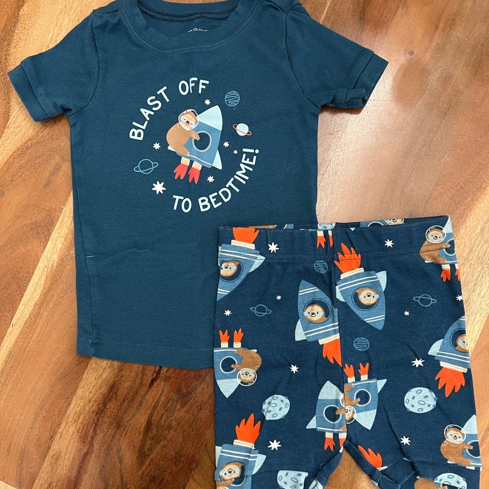 Old Navy Toddler short sleeve Pyjama Set 18-24m